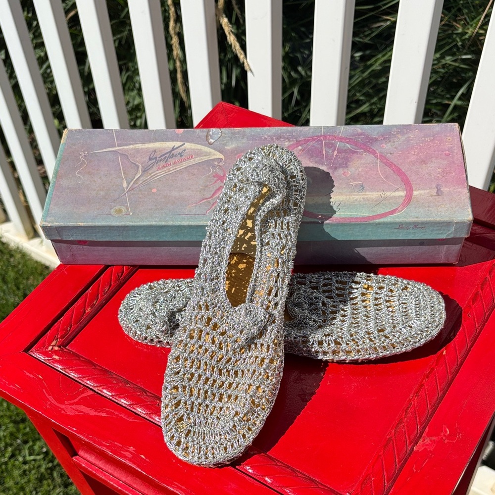 Gustave Fifth Avenue Silver Stretch Mesh Size S Slippers and Box
